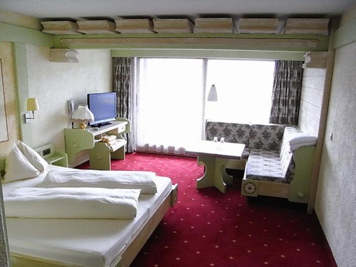 Das Kronenhotel Seefeld in Tirol Chambre photo